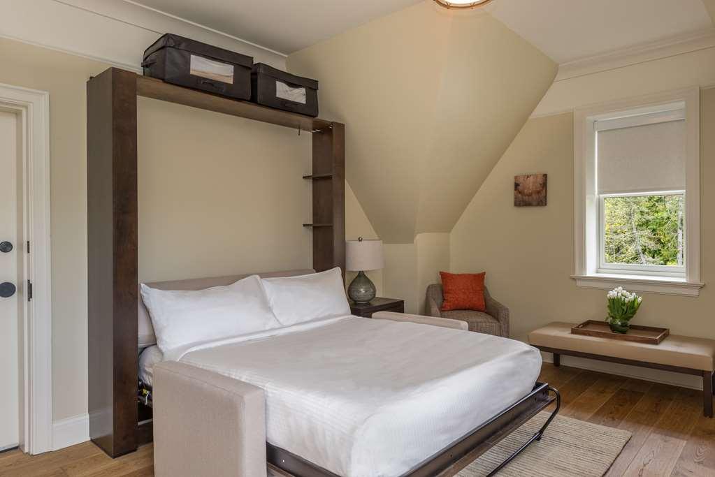 The Abbey Inn & Spa Peekskill Room photo